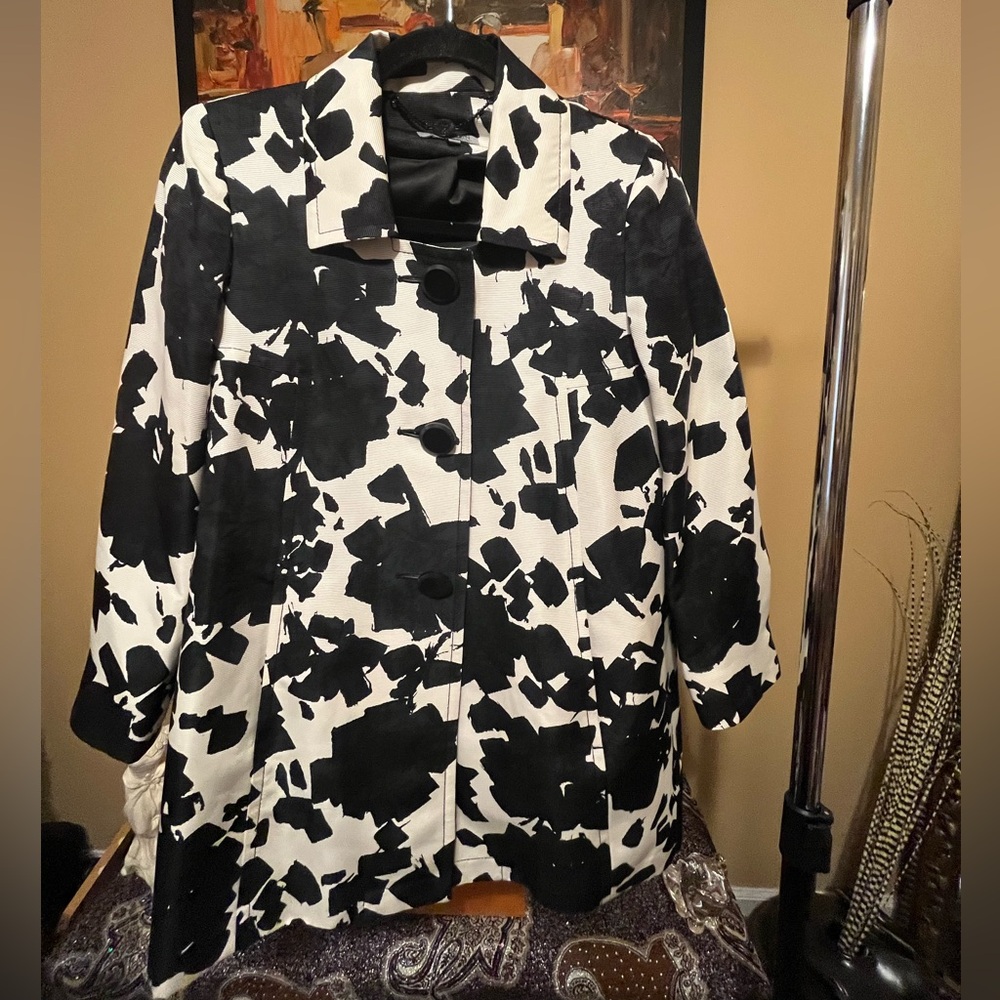 Anne Klein Black and White Blazer - Size Petite Small